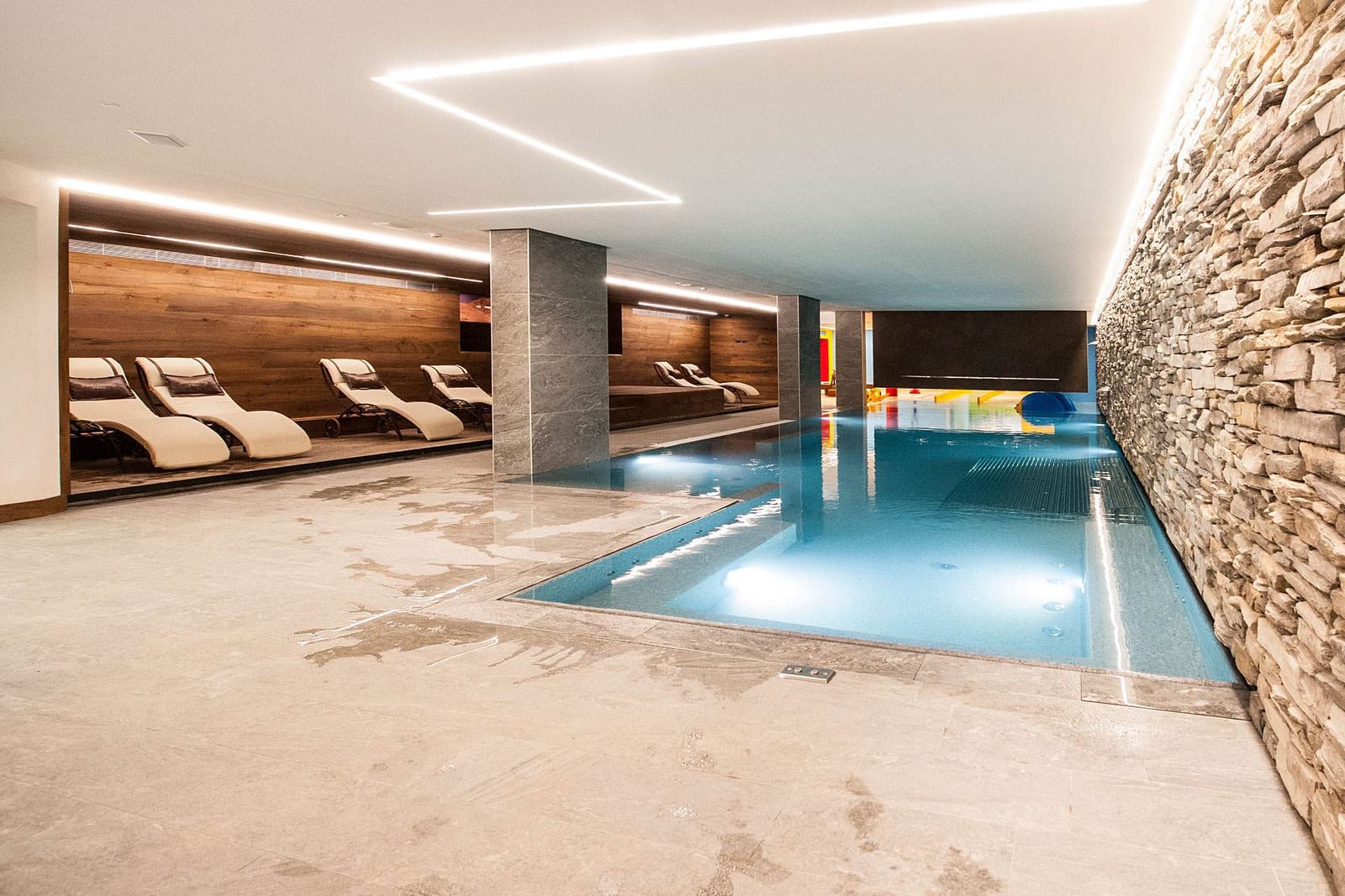 Piscina coperta dell'hotel