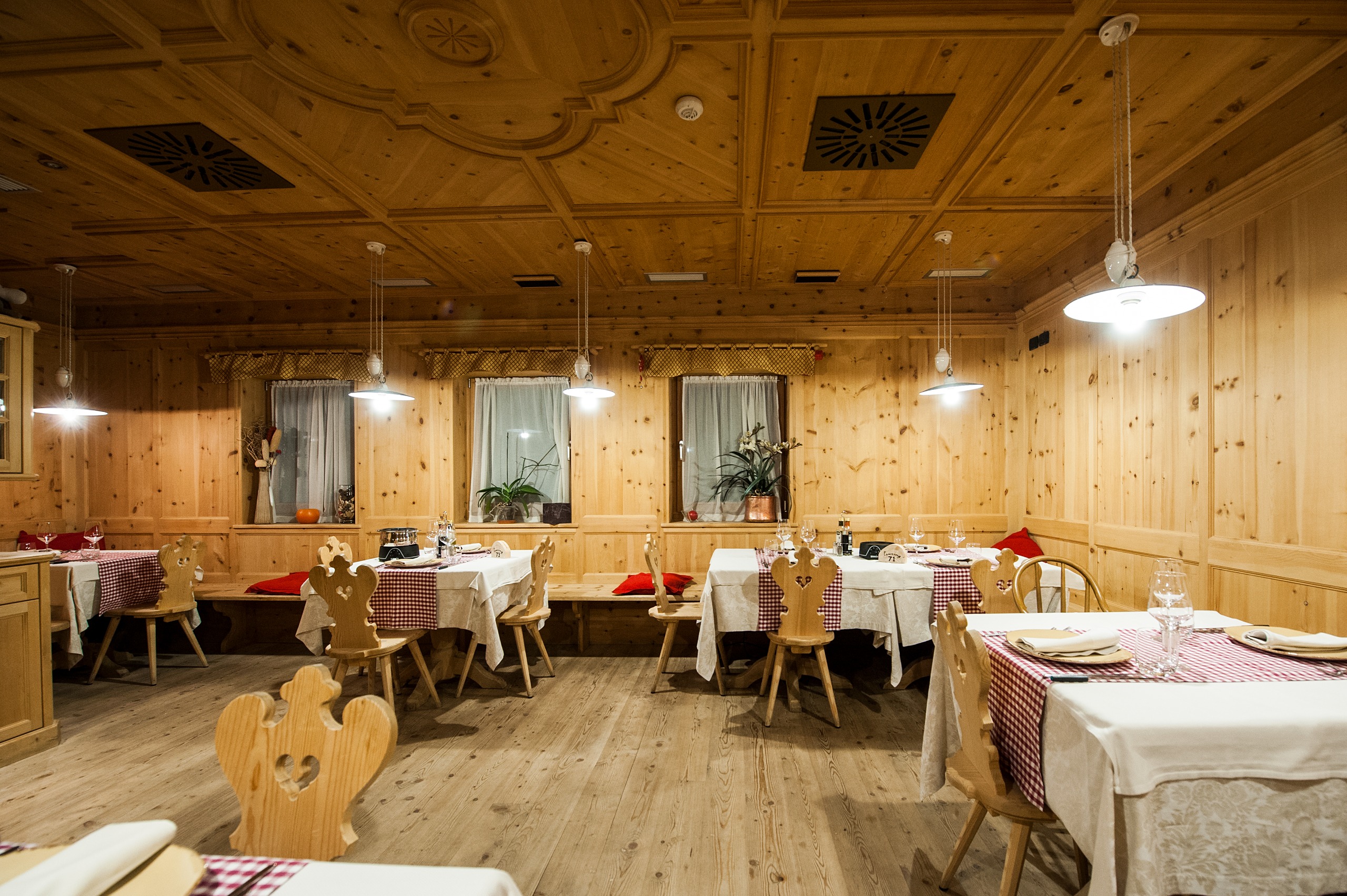 Hotel Touring Livigno — dall'esterno