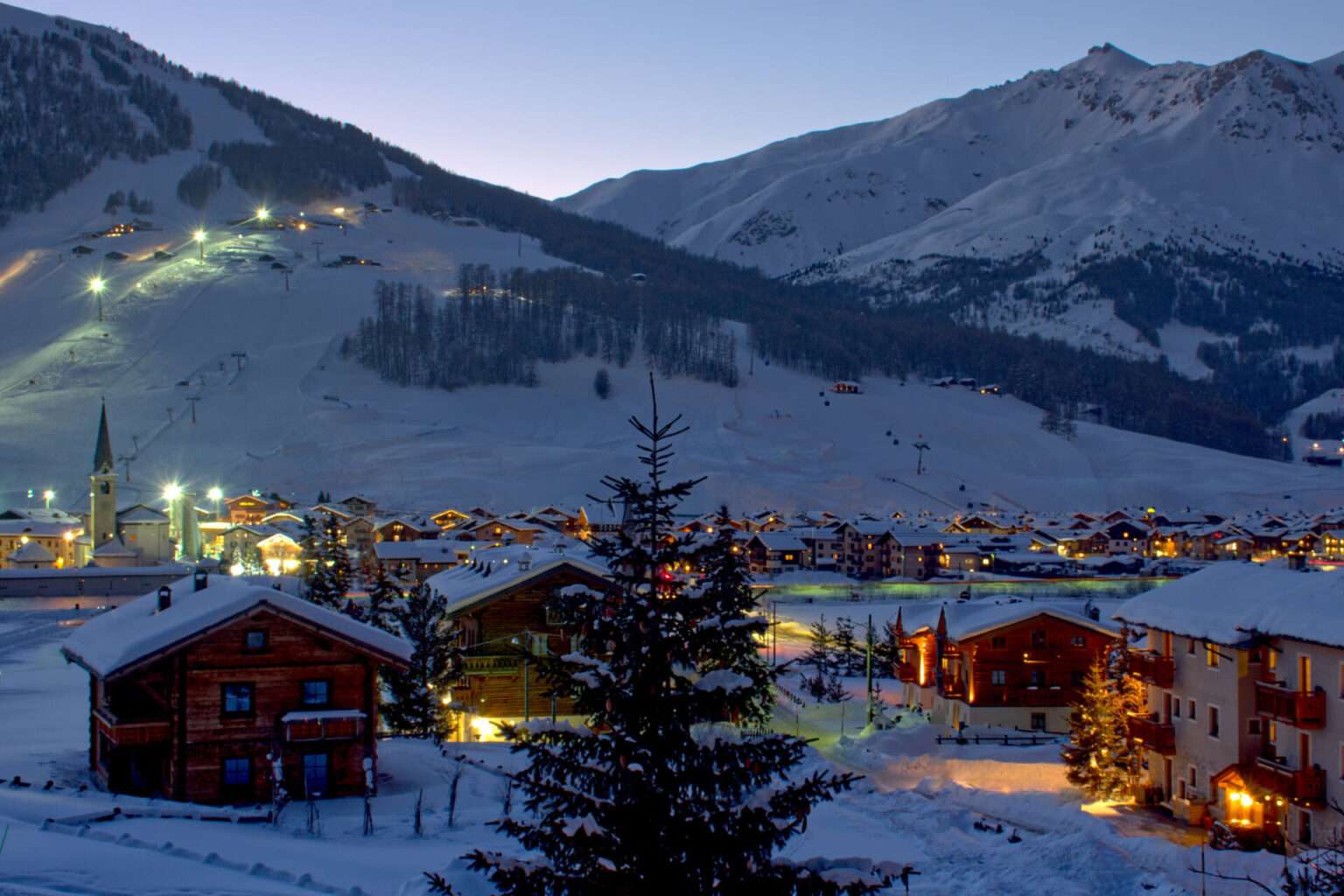 Christmas Holiday Livigno Italy | Winter Break Italy | Family Hotel Livigno